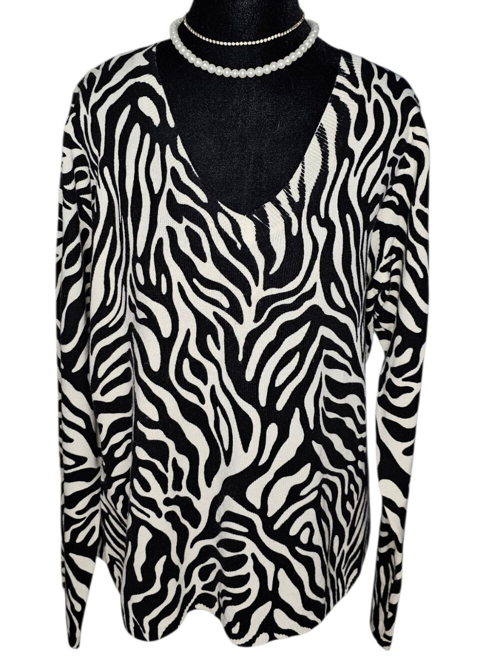 Josephine Chaus Zebra Print V-Neck Knit Sweater Size XL